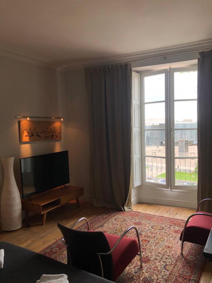 Le Doyenne - Entree Autonome - Hypercentre Bed & Breakfast Le Mans Eksteriør bilde