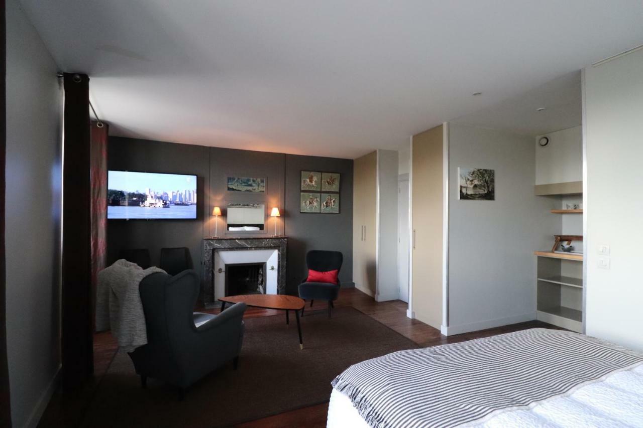 Le Doyenne - Entree Autonome - Hypercentre Bed & Breakfast Le Mans Eksteriør bilde