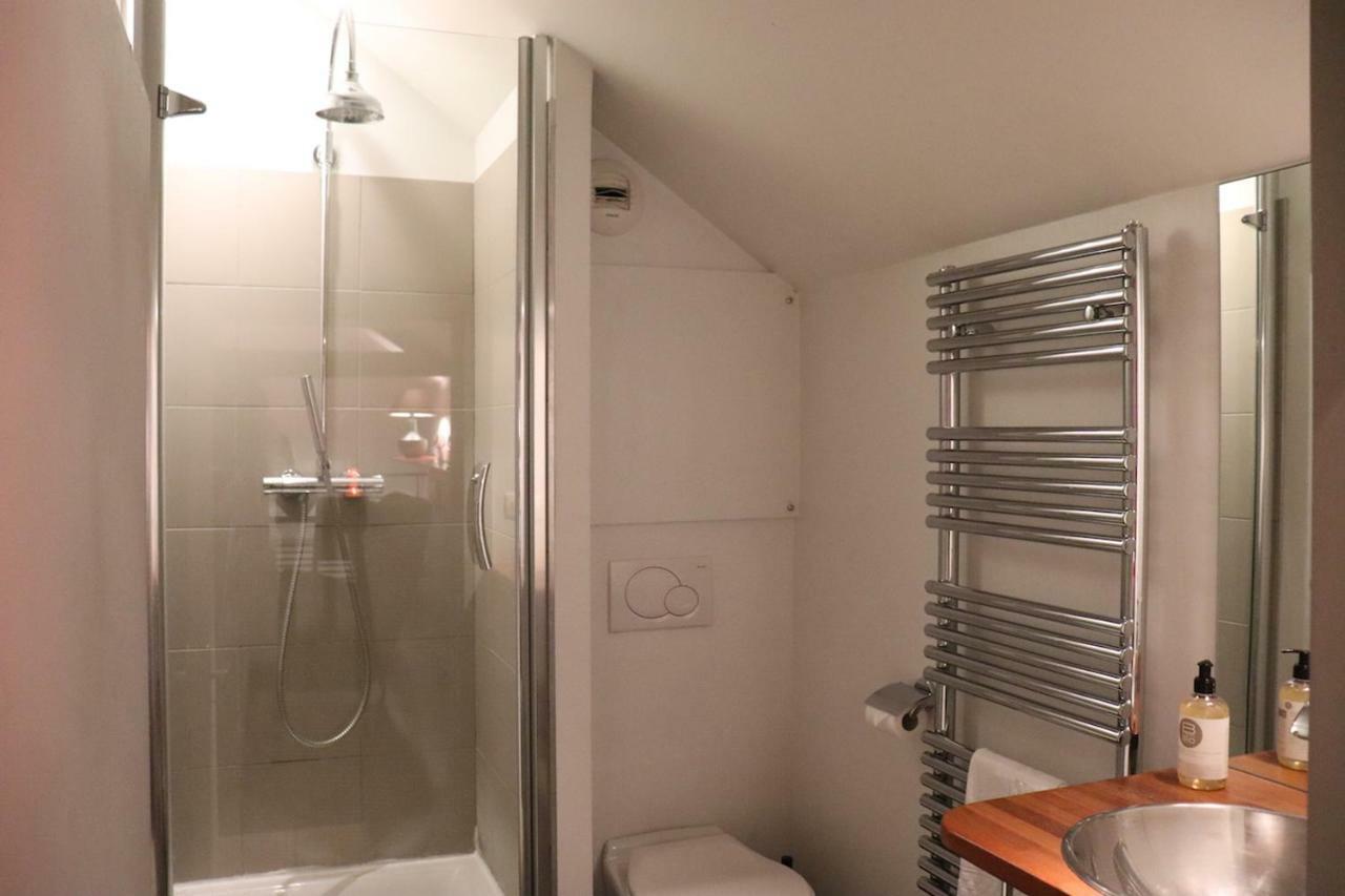 Le Doyenne - Entree Autonome - Hypercentre Bed & Breakfast Le Mans Eksteriør bilde