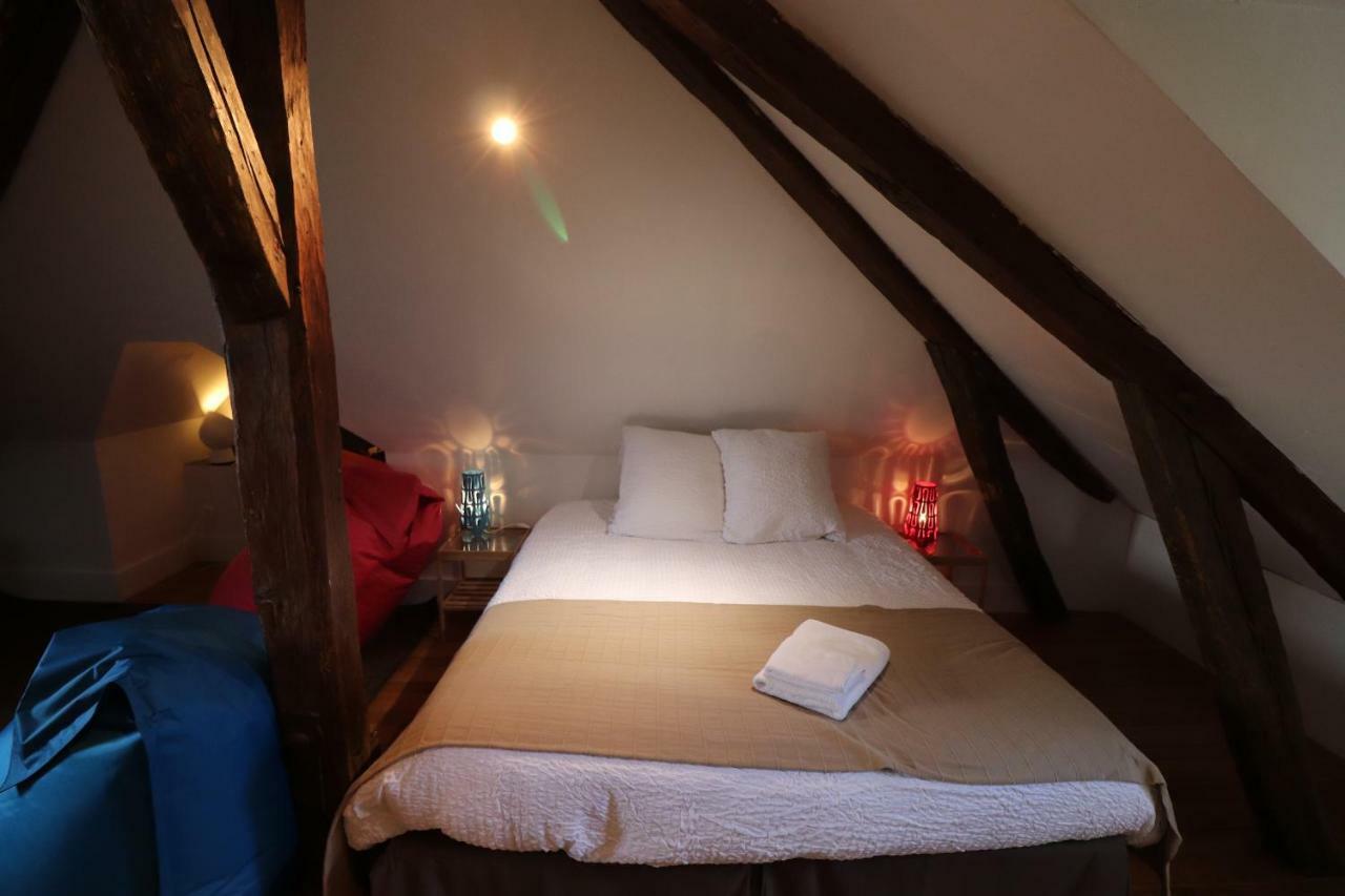Le Doyenne - Entree Autonome - Hypercentre Bed & Breakfast Le Mans Eksteriør bilde